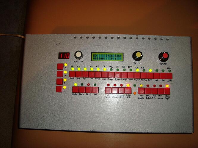 MB808