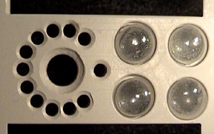 4082Buttons3jpg583f437caef06bdcd78c51cd8a821cc0