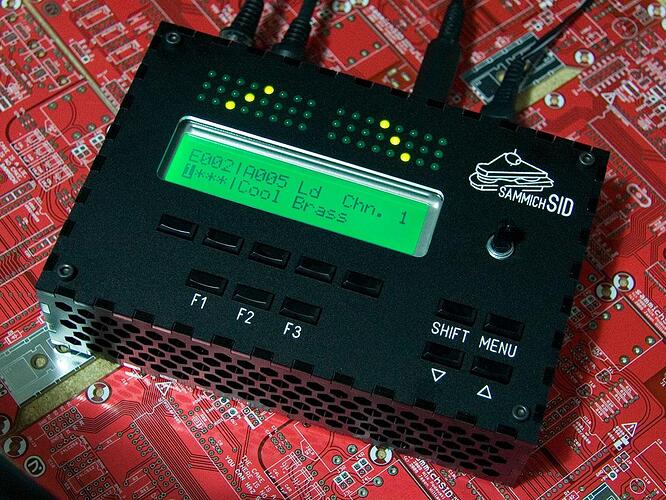 sammichSID #001 (green LCD/LEDs)