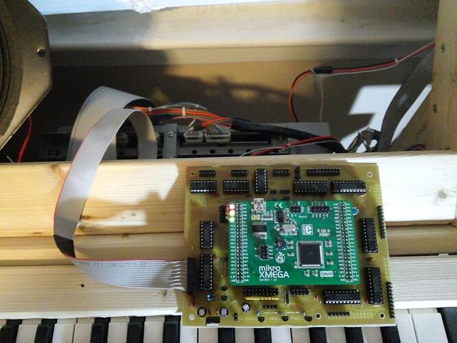 Modded Electone FX-20 - Processor board connected