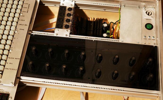 im-Rack1.jpg.129dcb32e2a523b6c158c95e5f46f700.jpg