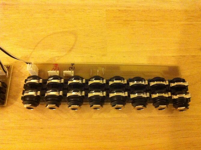 MB808 output 1