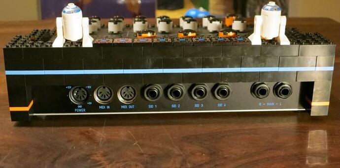 MB6582_back.jpg