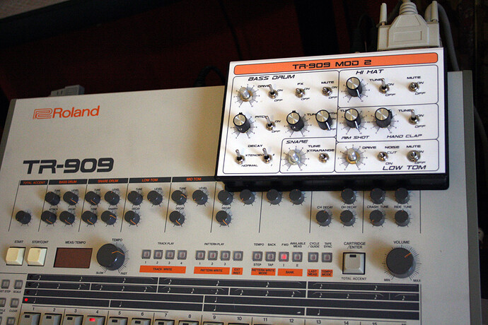 mod%20tr909.jpg